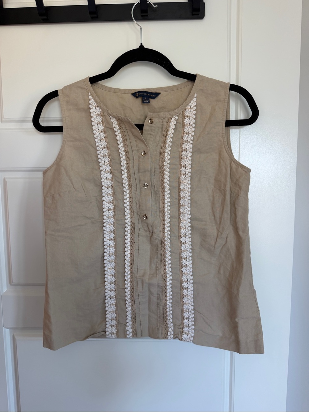 Brooks Brothers Beige Sleeveless Linen-Blend Camisole with White Embroidery